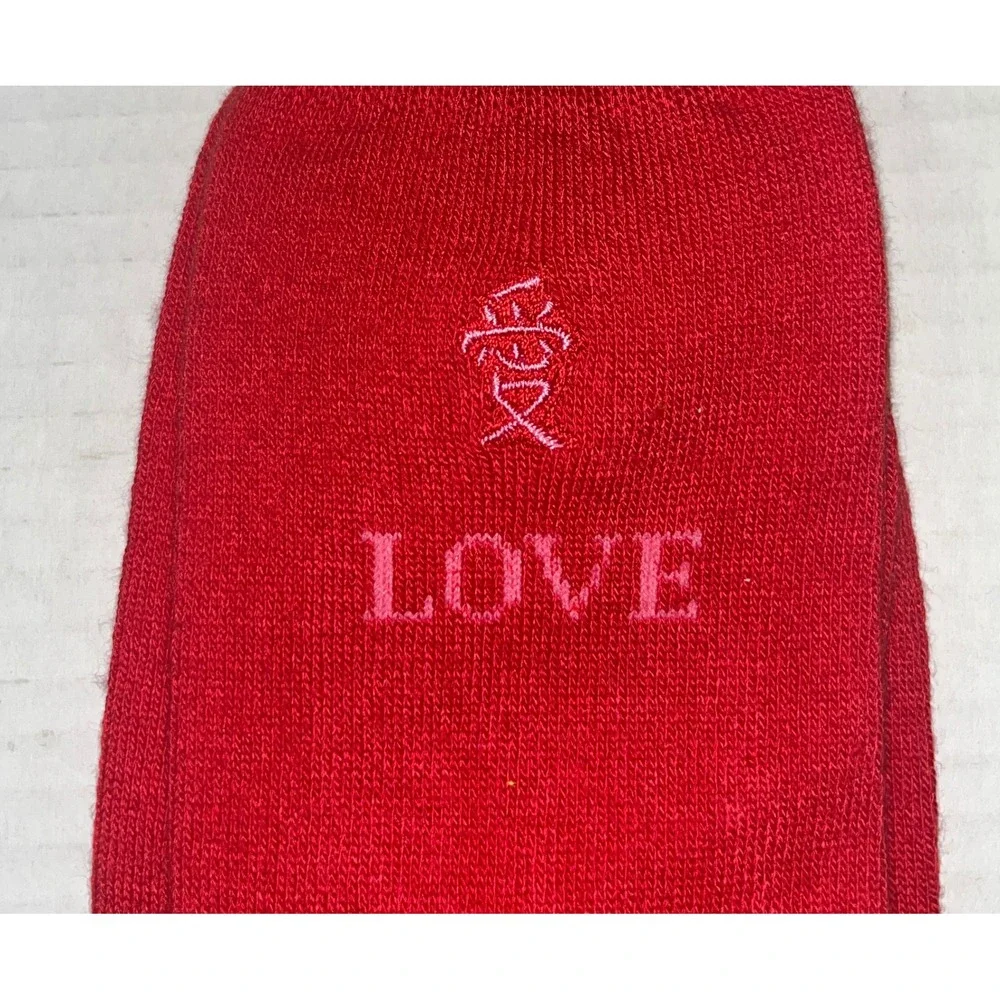 Kohl's Happy Valentine's Day Red Love Kanji Crew Socks Size 9-11 Shoe 4-10 52573